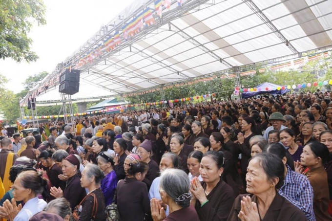 Đến với Đại lễ phật ngọc với mong muốn hiểu rõ được phật pháp, làm theo phật pháp, làm cho thế giới hòa bình, chúng sinh an lạc.