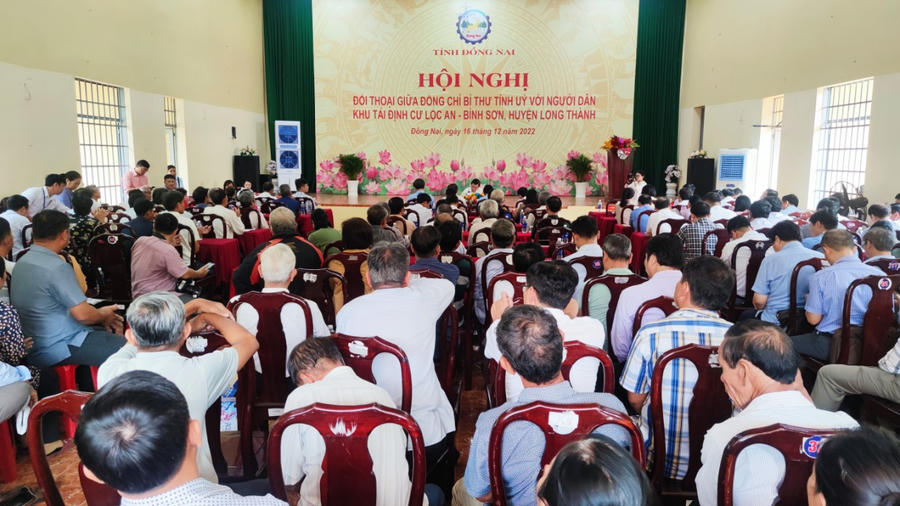 Toàn cảnh buổi đối thoại.