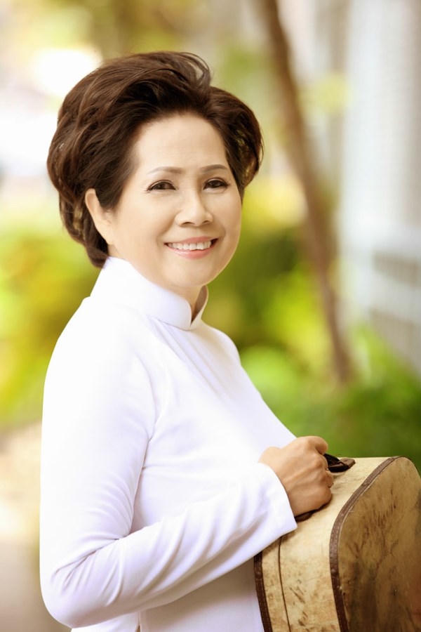 Nhạn trắng Gò Công - Phương Dung sẽ tái hợp với Chế Linh với những bản tình ca mê đắm.