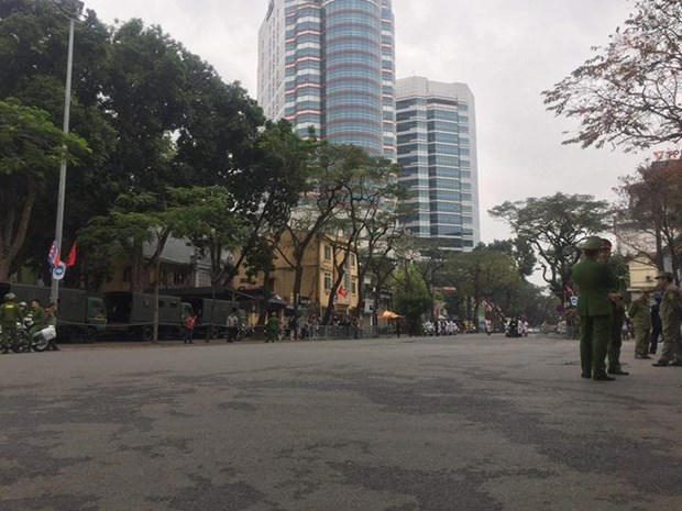 Chủ tịch Kim Jong- un l&ecirc;n t&agrave;u bọc th&eacute;p rời Việt Nam về nước