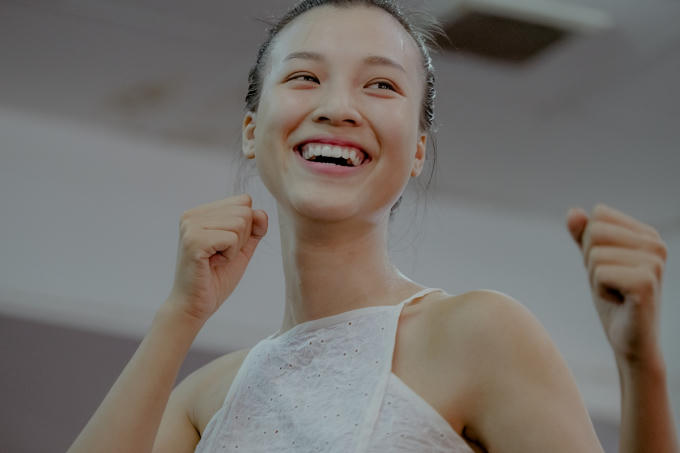 Hoàng Oanh tiết lộ hậu trường tập luyện cực khổ cho vai diễn đại ca Mỹ Dung trong Những tháng năm rực rỡ