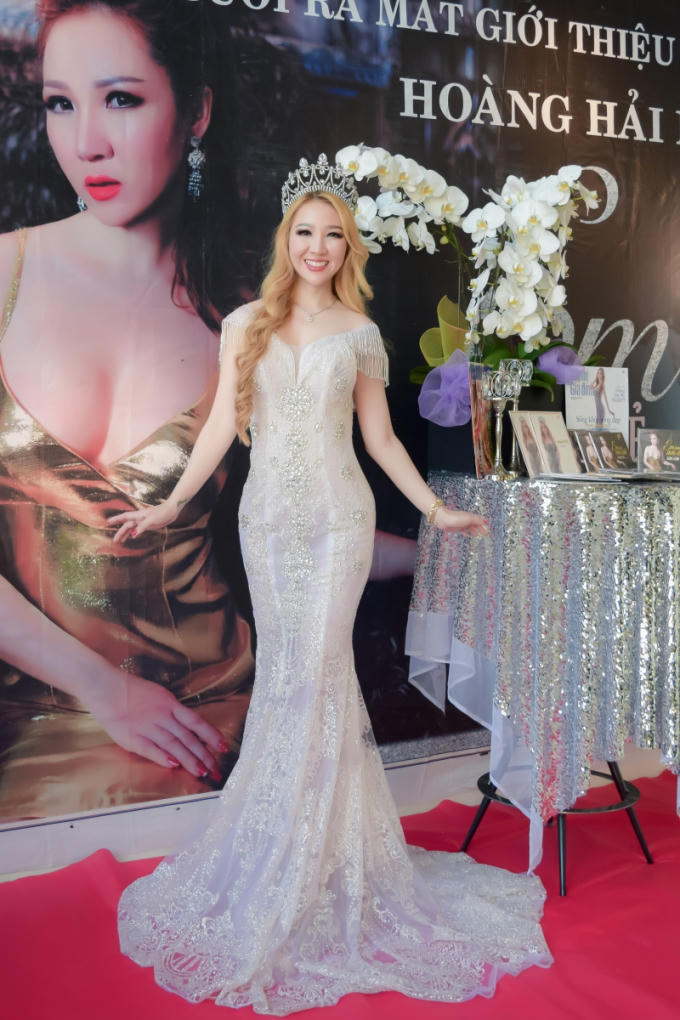Hoa Hậu Hoàng Hải My tổ chức tiệc ra mắt CD & DVD tại biệt thự mặt tiền biển triệu đô ở Mỹ