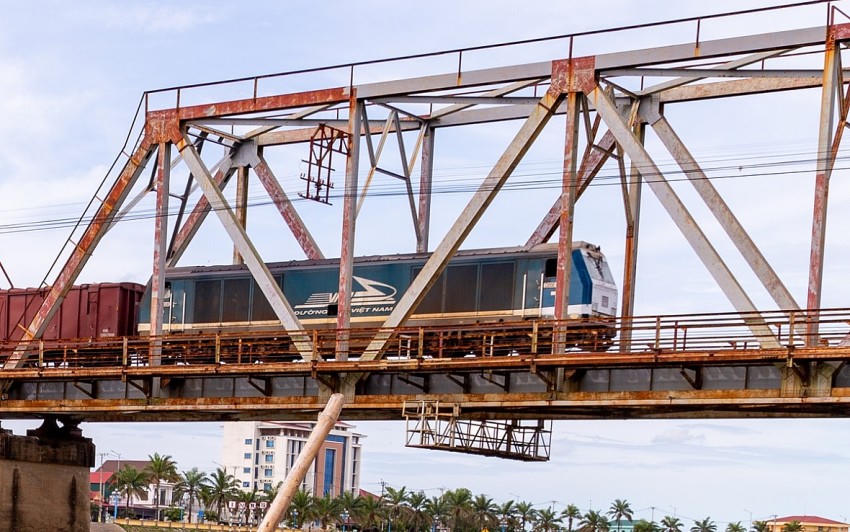 Đề xuất điều chỉnh giờ tàu Bắc - Nam đáp ứng nhu cầu đi lại của công chức sau sáp nhập tỉnh.