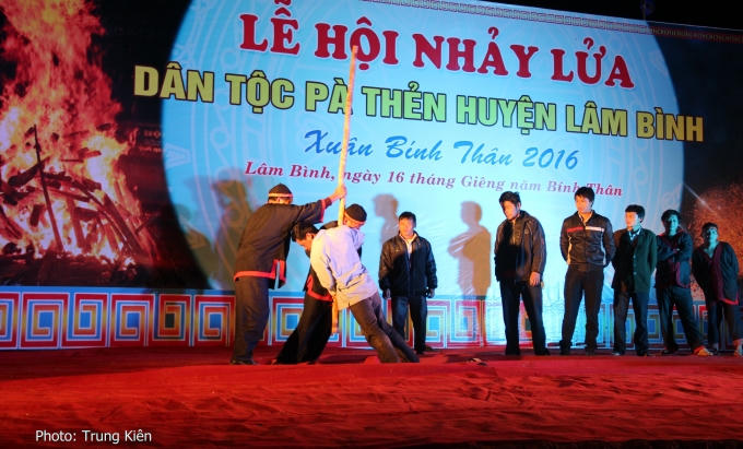 Lễ kéo chày. Ảnh: Trung Kiên