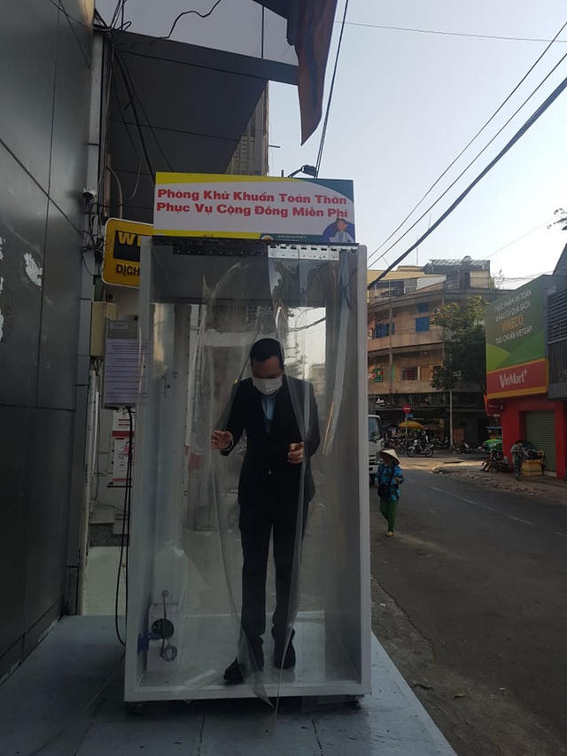 Buồng khử khuẩn này thiết kế đơn giản hơn nên giá thành cũng