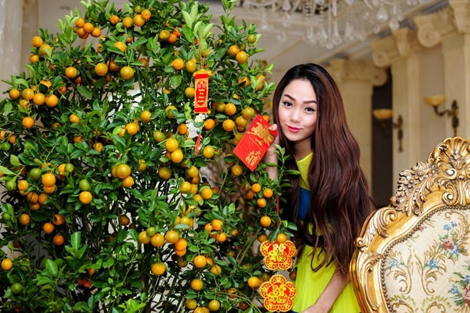 Quất đặt ở ngoài để đón vượng khí, đón lộc của năm Hỏa. Ảnh: Internet.