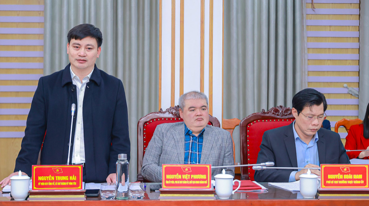 Bí thư Thành ủy Vĩnh Yên Nguyễn Trung Hải phát biểu tại hội nghị.