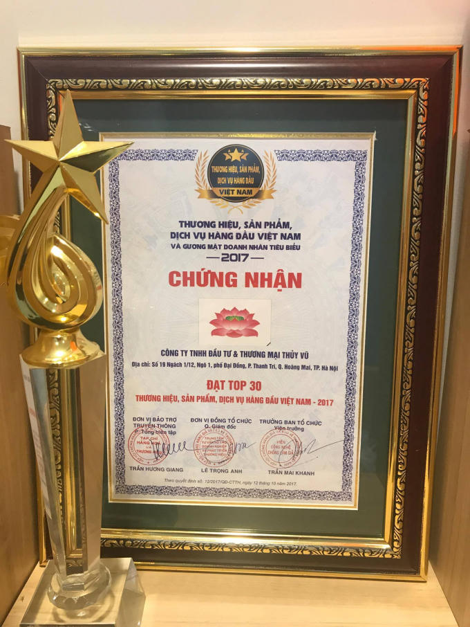 Chamomile lọt Top 30 thương hiệu, sản phẩm, dịch vụ hàng đầu Việt Nam năm 2017.