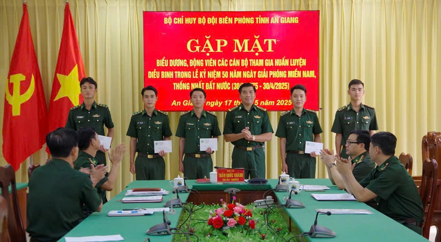 Biểu dương các đồng chí thực hiện nhiệm vụ A50