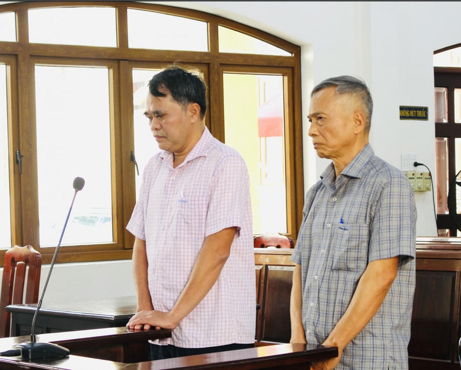 2 bị cáo Trần Quốc Tuấn và Võ Khắc Hiển trong phiên phúc thẩm vào tháng 11/2023.