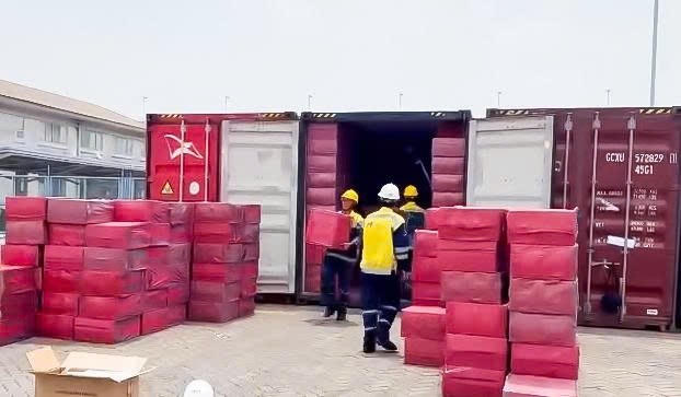 Theo Cục Hải quan, Việt Nam đang trở thành một mắt xích trong chuỗi buôn lậu thuốc lá xuyên quốc gia. Ảnh Cục Hải quan