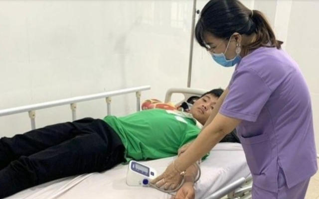 Đắk Nông: Sau bữa cơm trưa 11 người nghi bị ngộ độc