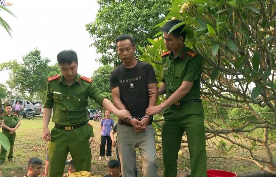 Cơ quan chức năng dựng lại hiện trường vụ việc.