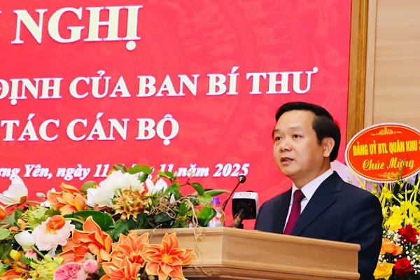 Tân Phó Bí thư Tỉnh ủy Hưng Yên, ông Phạm Quang Ngọc phát biểu nhận nhiệm vụ.