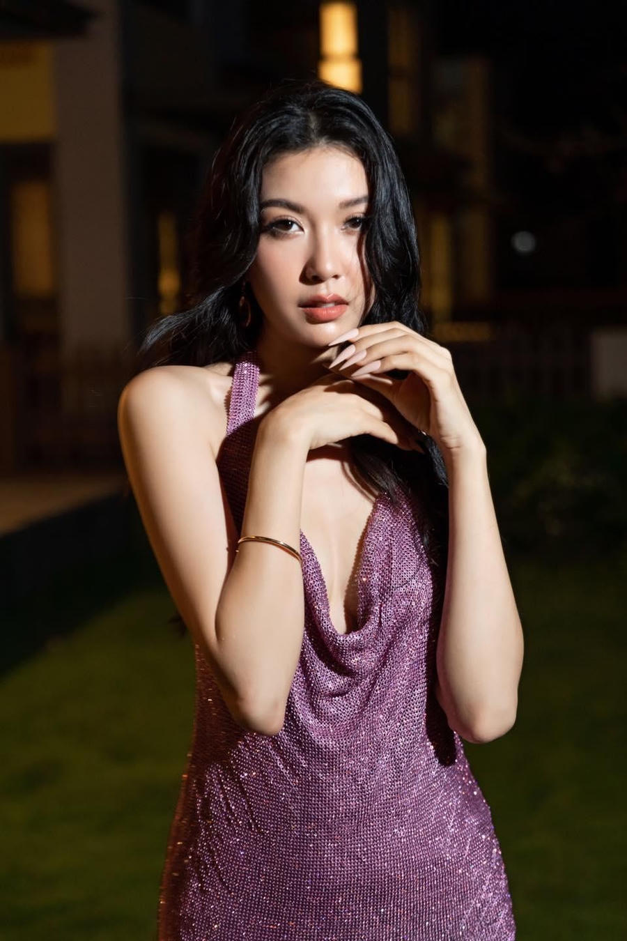 Mặc dù mới sinh con trai đầu lòng không lâu nhưng Thuý Vân đã nhanh chóng lấy lại được vóc dáng đáng ngưỡng mộ.