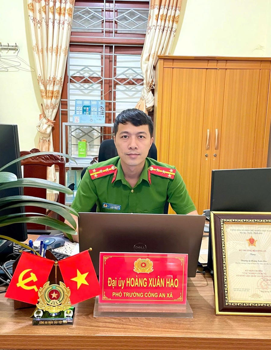 Đại úy Hoàng Xuân Hào.