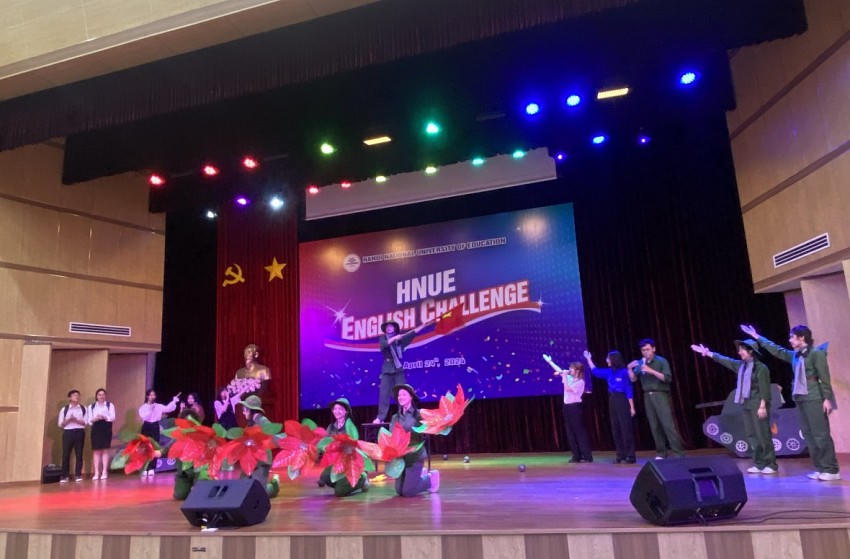 Cuộc thi tái hiện nhiều câu chuyện lịch sử hào hùng.
