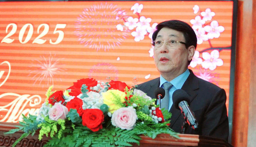 Chủ tịch nước Lương Cường phát biểu chúc Tết Đảng bộ, chính quyền, lực lượng vũ trang và nhân dân tỉnh Kiên Giang.