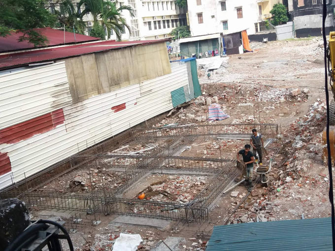 Ảnh chụp ngày 18/9/2017: Tại công trình chỉ mới có thưa thớt một số công nhân và thi công phần móng công trình.