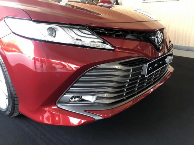 Những hình ảnh Toyota Camry thế hệ mới đã xuất hiện tại Việt Nam.