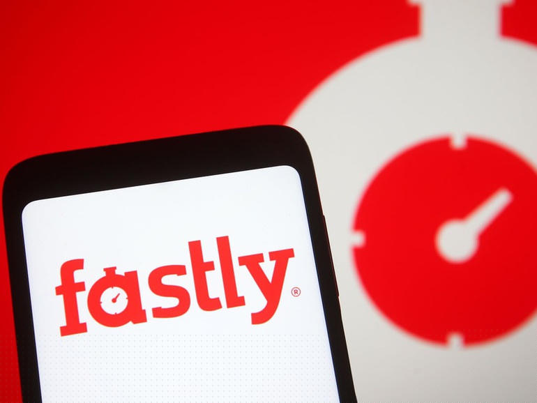 Mạng phân phối nội dung Fastly gặp sự cố, kéo theo hàng loạt trang web lớn tạm ngừng hoạt động (Ảnh: CNet).
