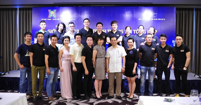 Đội ngũ thực hiện chương trình.