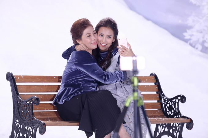 Hoàng Thùy chiến thắng, Minh Tú ôm đầu la lên