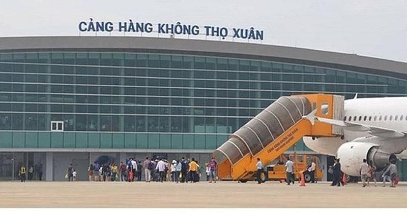 Cục hàng không Việt Nam yêu cầu tạm dừng khai thác sân bay Thọ Xuân do flycam xâm nhập trái phép.