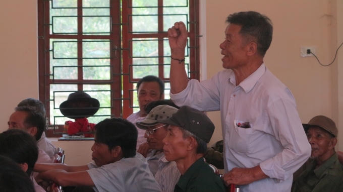 Những người dân, hòa giải viên cơ sở hăng say tham gia "giải quyết" các tình huống được đưa ra trong chương trình.