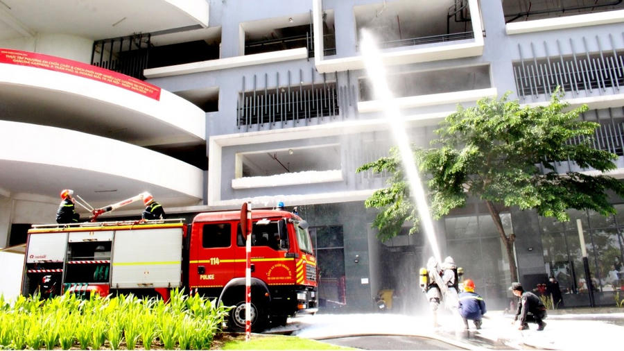 Thủ tướng Chính phủ Phạm Minh Chính ký Quyết định 203/QĐ-TTg phê duyệt kế hoạch thực hiện Quy hoạch hạ tầng phòng cháy và chữa cháy thời kỳ 2021 - 2030, tầm nhìn đến năm 2050. (Ảnh minh họa: tuoitrethudo.com.vn)