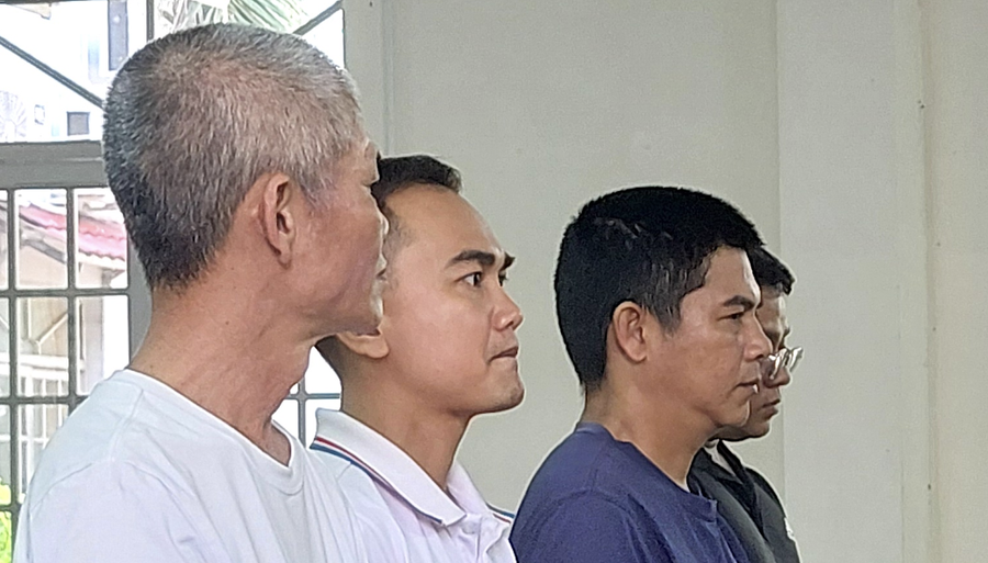 Các bị cáo tại toà.