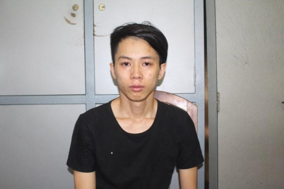 Một trong 2 đối tượng tại cơ quan công an.