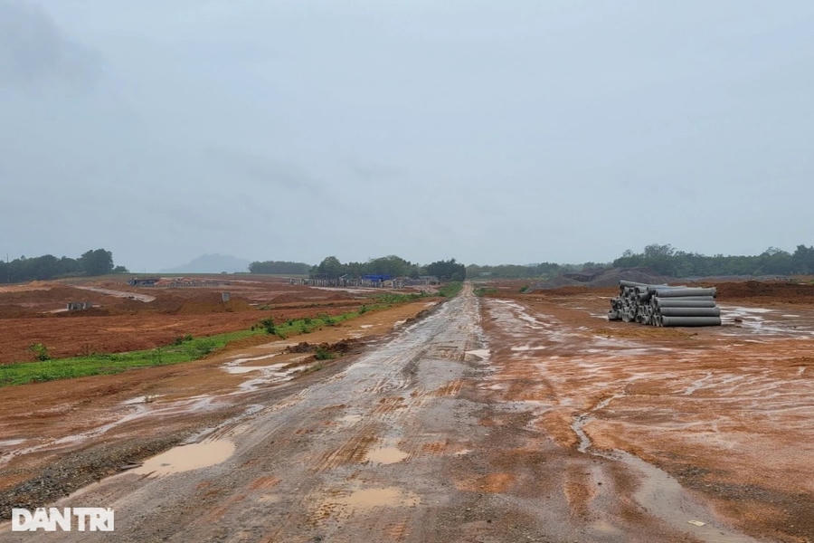 Dự án số 2, Khu đô thị mới Sao Mai Lam Sơn - Sao Vàng được phê duyệt 2015 là dự án có quy mô lớn nhất trong số 12 dự án thực hiện thanh tra đợt này với hơn 70 ha.