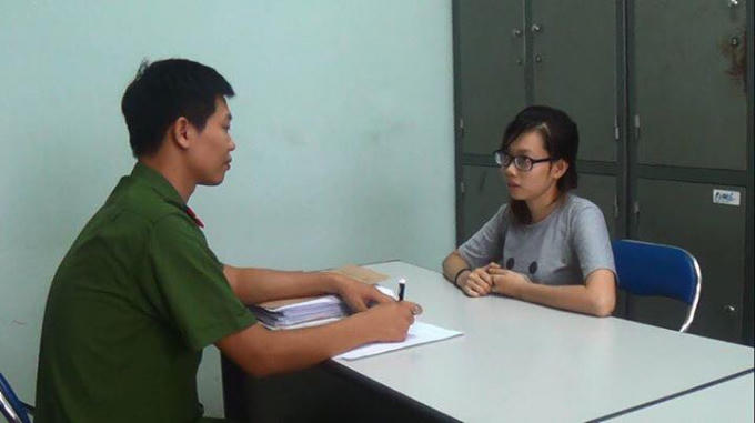 Đối tượng Hoàng Thu Hà tại cơ quan điều tra.