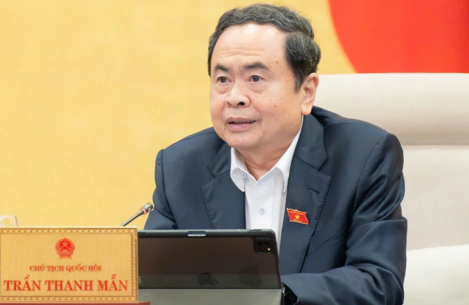 Chủ tịch Quốc hội Trần Thanh Mẫn phát biểu tại phiên họp.