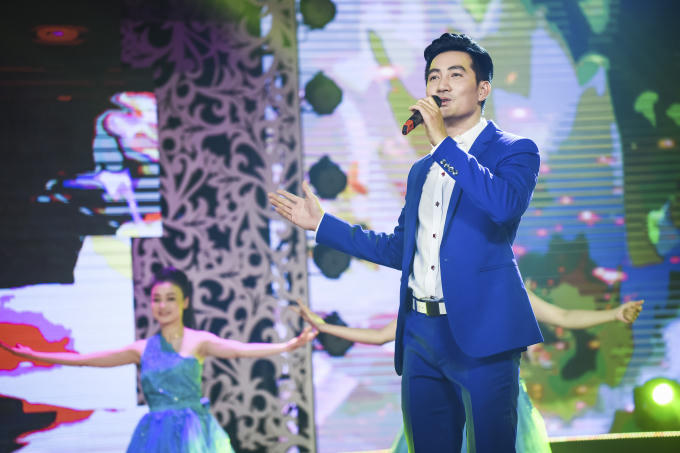 Nguyễn Phi Hùng.
