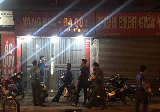 Tiệm vàng nơi xảy ra vụ cướp.