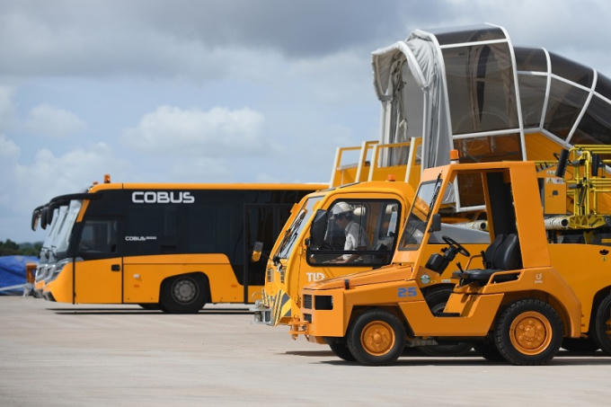 Các thiết bị, phương tiện hỗ trợ trong quá trình cất hạ cánh tại sân bay Vân Đồn.