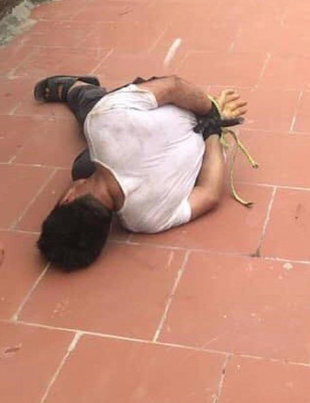 Ông L. bị bố cháu bé bắt giữ và báo với chính quyền địa phương.