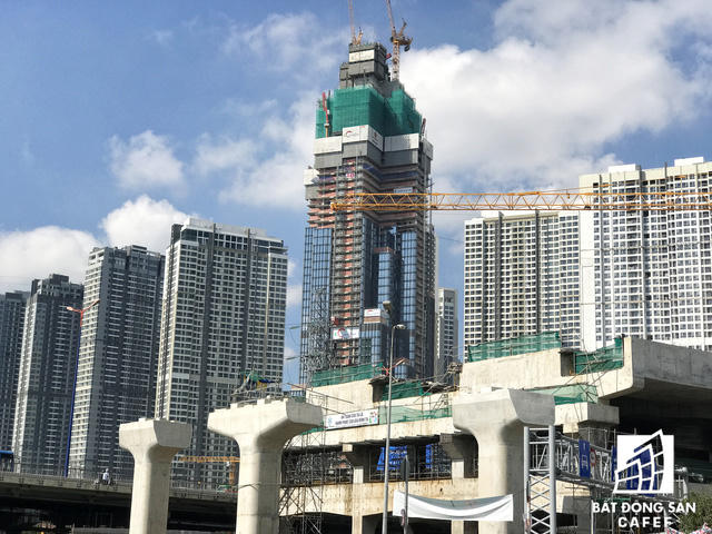 Một số block căn hộ ngay khu công viên rộng lớn đã được bàn giao cho khách hàng dọn về sinh sống.