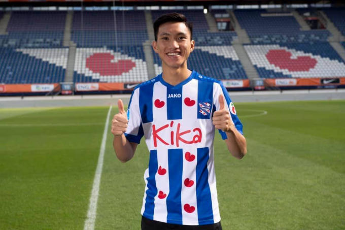 doan-van-hau-gay-sot-trong-video-trinh-lang-heerenveen