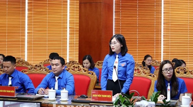 Đại diện thanh niên đã nêu nhiều ý kiến, kiến nghị các vấn đề như: giải pháp định hướng cho học sinh phổ thông chọn nghề nghiệp phù hợp với năng lực, cá tính...