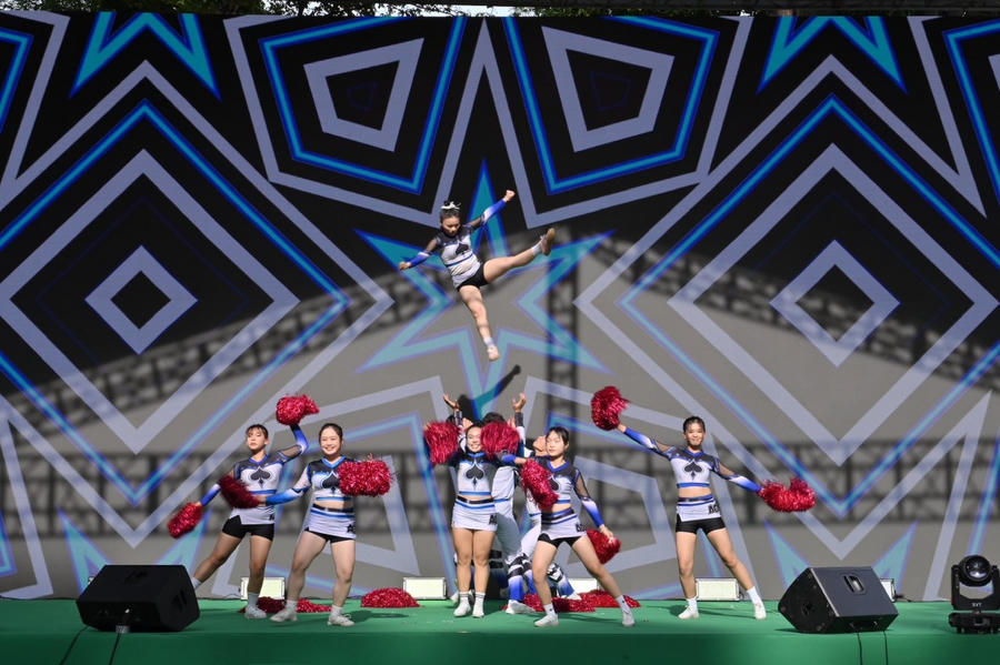 Các tiết mục đặc sắc đến từ 20 đội thi.