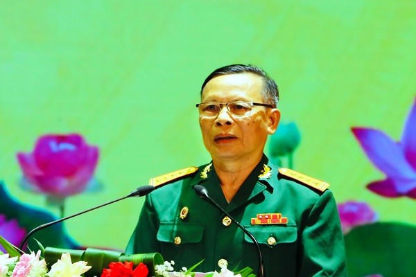 Đại biểu cựu chiến binh tỉnh Ninh Bình phát biểu tại buổi gặp mặt.