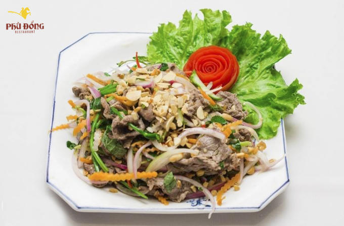 Nộm bắp bò cần tây - món ăn giải nhiệt cho bữa cơm gia đình.