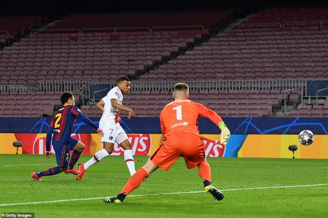 Phút 65, Mbappe giúp PSG dẫn 2-1 sau cú dứt điểm chớp nhoáng