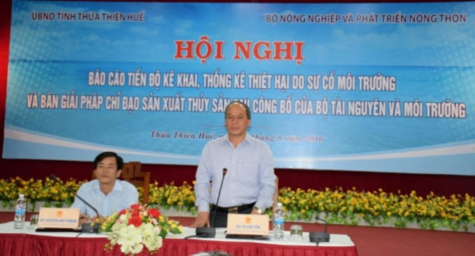 Ông Vũ Văn Tám, Thứ trưởng Bộ NN&PTNT (Bên phải) cho rằng, Bộ không áp đặt một cách thiếu dân chủ mà chủ động xin ý kiến các địa phương...