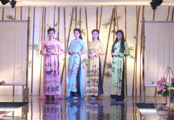 Những bóng hồng thướt tha trong Trang phục Việt Nam qua các thời kỳ
