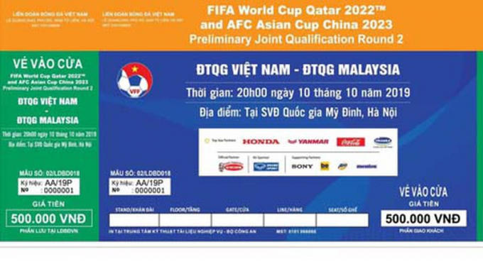 Sở hữu tấm vé đội tuyển Việt Nam- Malaisia là một niềm hạnh phúc quá lớn với người hâm mộ