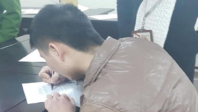 Bị cáo Nguyễn Đình Độ tại tòa.